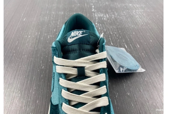Velvet Nike DZ5224-300 Dunk Green Low 1021
